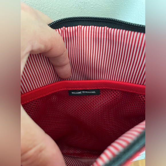 Herschel Alder Crossbody, multicolor - Picture 5 of 6